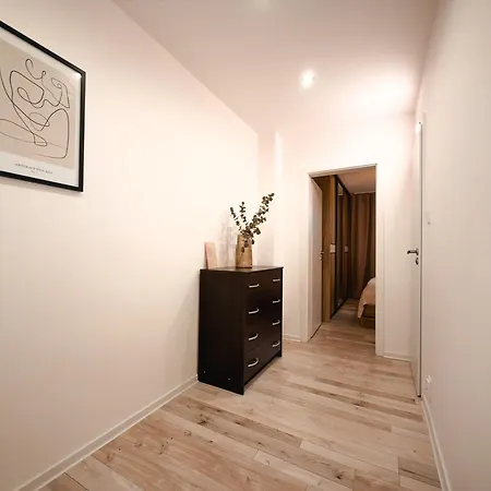 Lägenhet Modern Karpatska - Near Center