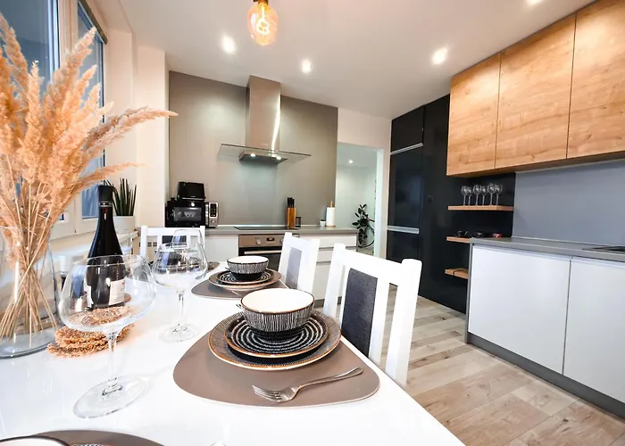 Modern Karpatska - Near Center Апартаменты *